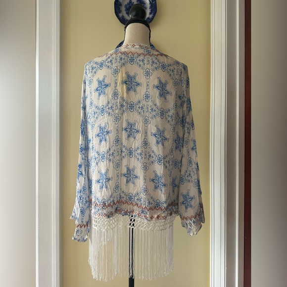 Sugarlips | “Rhythm of Love” Boho Embroidered Kimono with Fringe, NWT - Picture 3 of 9